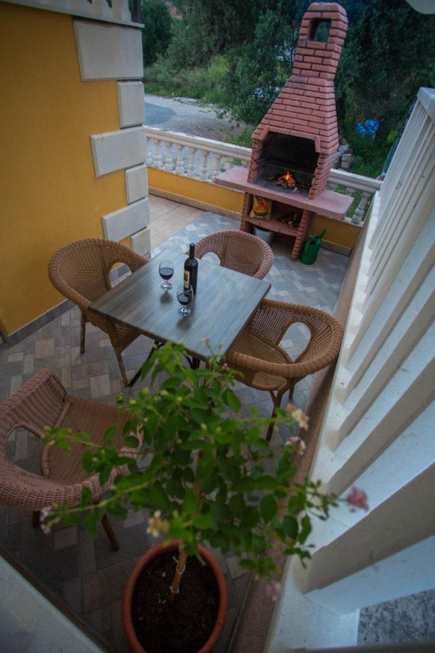 Apartments Dami - 100M From The Sea Orebić Eksteriør billede